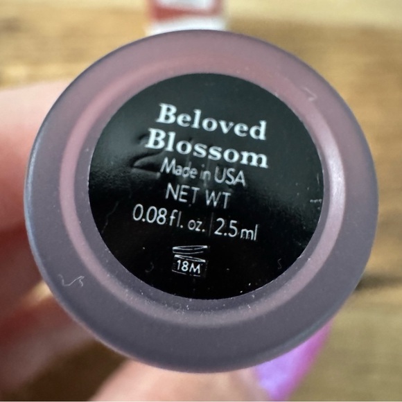 Laura Geller Modern Classic Matte Lip Mousse ~ Beloved Blossom NEW IN BOX - Picture 8 of 8